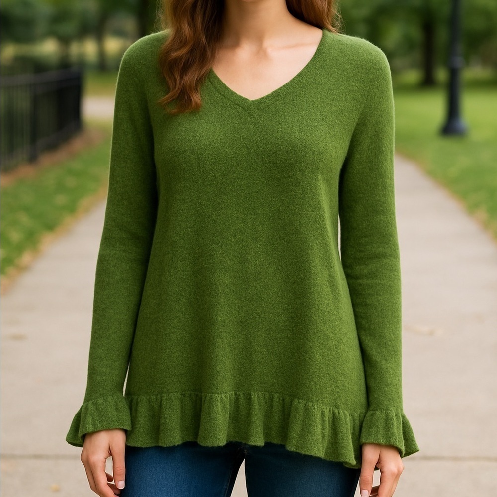 April Cornell Green Ruffle Hem Sweater Size Large